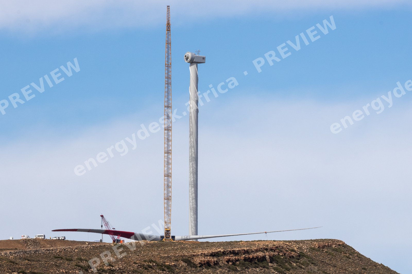 Turbine erection at Karreebosch Wind Farm, near Sutherland