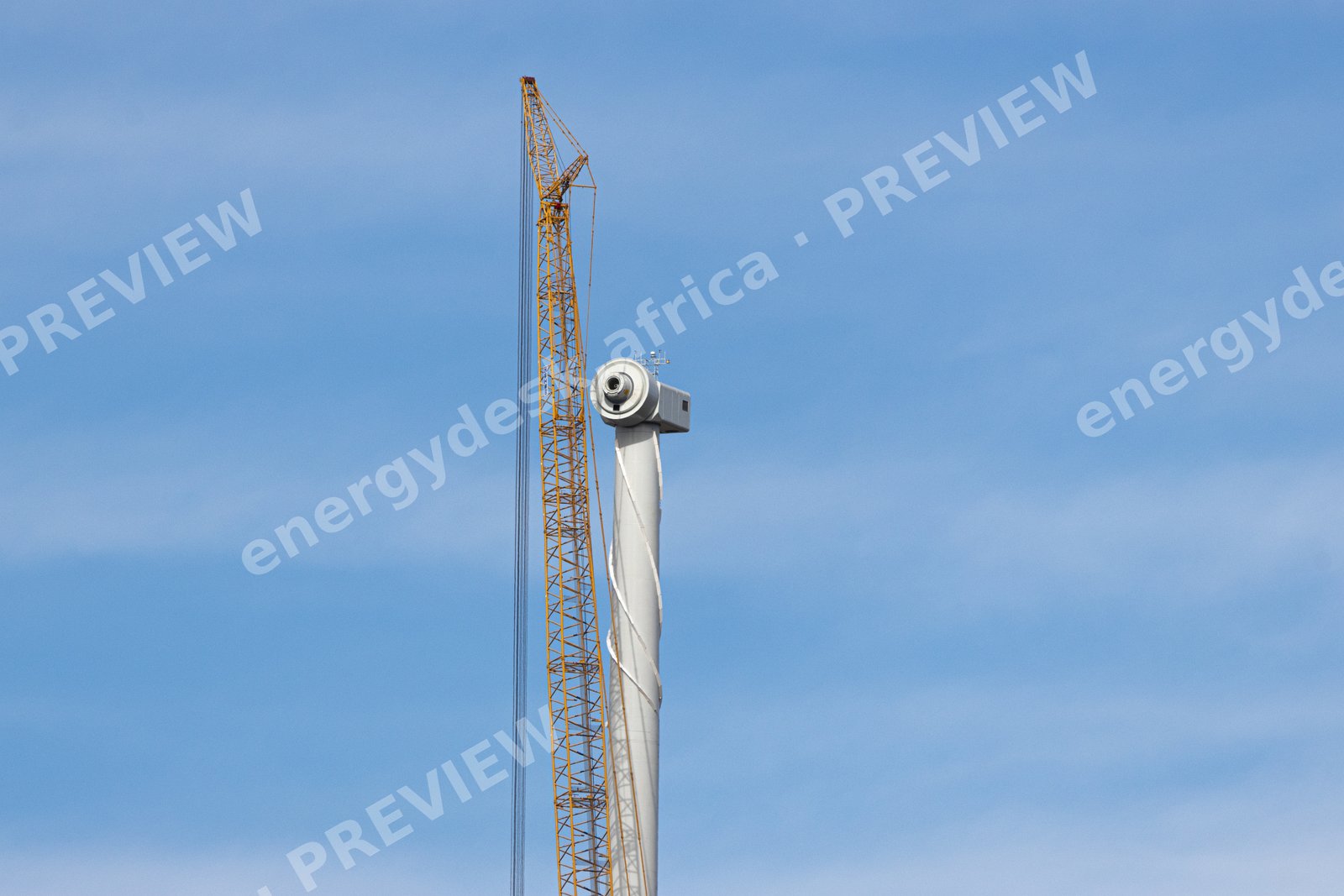 Nacelle lifted into place, Karreebosch Wind Farm