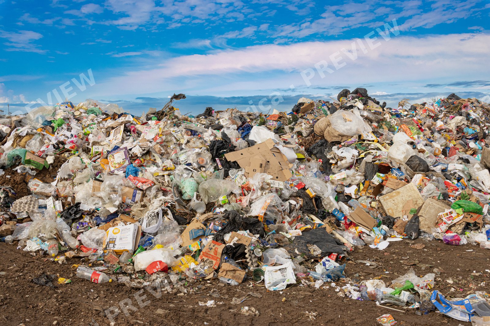 Mixed household waste mounded at the Nemato dumpsite